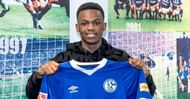 Matondo after signing for Schalke.